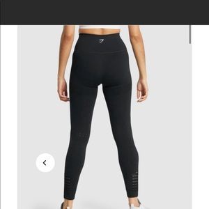 Gymshark Energy High waisted Leggings black size large NWT